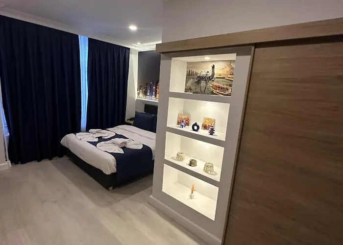 Bella Муданья