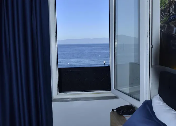 Bella Муданья